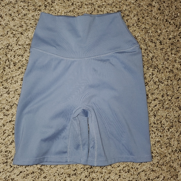 Crop shop boutique Serenity shorts 6" - Picture 4 of 4